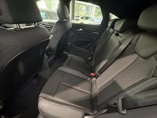 AUDI Q5 40 TDI 204 CV quattro S tronic Identity Black