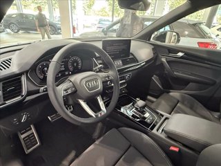 AUDI Q5 40 TDI 204 CV quattro S tronic Identity Black