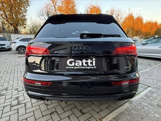 AUDI Q5 55 TFSI e quattro S tronic Identity Black