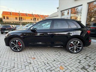 AUDI Q5 55 TFSI e quattro S tronic Identity Black