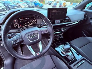 AUDI Q5 55 TFSI e quattro S tronic Identity Black