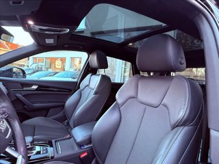 AUDI Q5 55 TFSI e quattro S tronic Identity Black