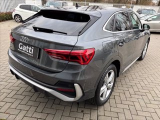 AUDI Q3 35 TDI S tronic S line edition