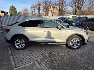 AUDI Q3 SPB 35 TFSI S tronic S line edition