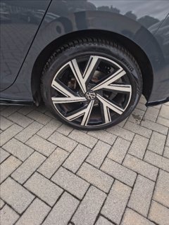 VOLKSWAGEN Golf 1.5 eTSI 150 CV EVO ACT DSG R-Line