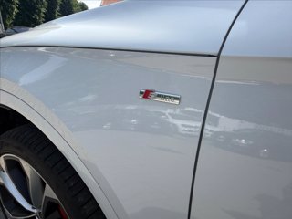 AUDI Q5 40 TDI 204 CV quattro S tronic Identity Black