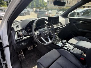 AUDI Q5 40 TDI 204 CV quattro S tronic Identity Black