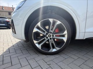 AUDI Q5 40 TDI 204 CV quattro S tronic Identity Black