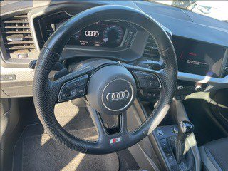 AUDI A1 allstreet 35 TFSI S tronic Identity Contrast