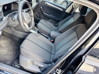 VOLKSWAGEN T-Roc 1.5 TSI ACT DSG R-Line Plus