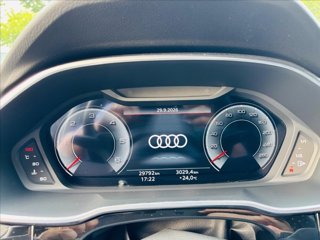 AUDI Q3 35 TDI S tronic Identity Black