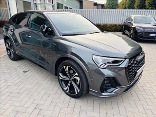 AUDI Q3 35 TDI S tronic Identity Black