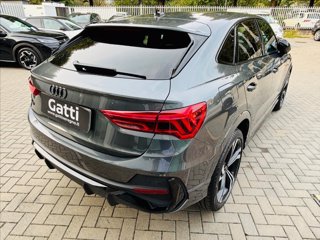 AUDI Q3 35 TDI S tronic Identity Black