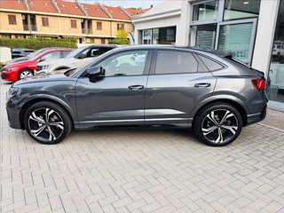 AUDI Q3 35 TDI S tronic Identity Black