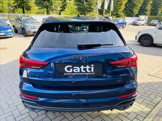 AUDI Q3 40 TFSI quattro S tronic Identity Black
